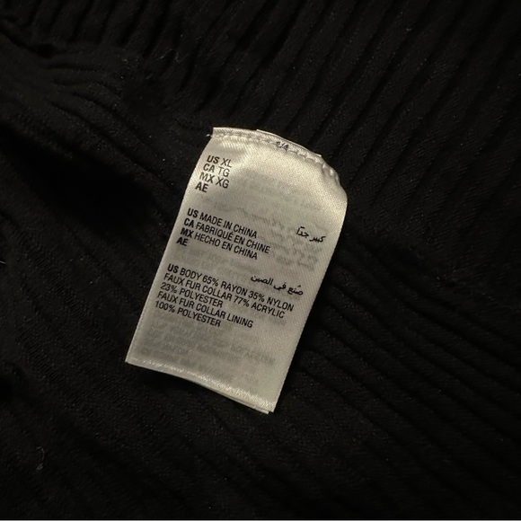 Faux fur collar cardigan NWT - Picture 5 of 6